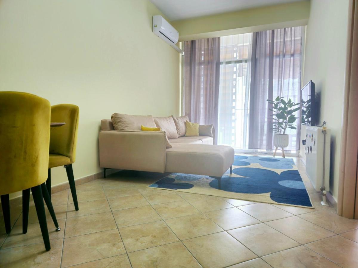 Pleasant Apartment With Free Dedicated Parking In Komuna E Parisit 地拉那 外观 照片